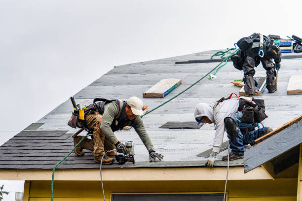 Professional Gutter Installation technician working in Crescent, OR